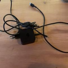 Egokitzailea, gisa salatu by MEININGER Hotel Köln West iLost erabiliz