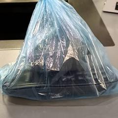 Plastic zakje & Met telefoon zwart, som rapportert av Qbuzz GD Groningen HS ved bruk av iLost