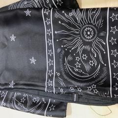 スカーフ がiLostで IKEA渋谷 によって報告されました