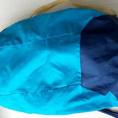 Batoh Quechua, jak nahlášeno Centraal magazijn pomocí iLost