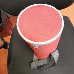 Saco térmico pour bouteille, como reportado por TCL utilizando o iLost