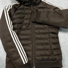 Roupa - sportieve Jas zwart, segundo informou Regio Oost-Vlaanderen usando iLost