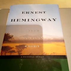 Könyv, amint azt Van der Valk Hotel Sneek az iLost segítségével jelentette.