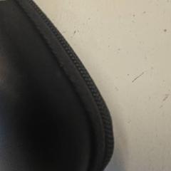 Estuche para gafas con gafas brile, ha sido reportado por HTM con iLost