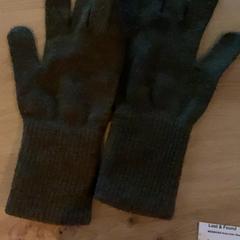 Rukavice, ako bolo nahlásené MEININGER Hotel Köln West pomocou iLost