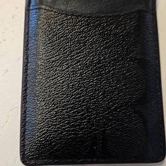 Peňaženka Howells, ako bolo nahlásené HTM pomocou iLost