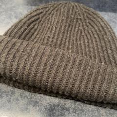 ビーニー がiLostで Rotterdam The Hague Airport によって報告されました