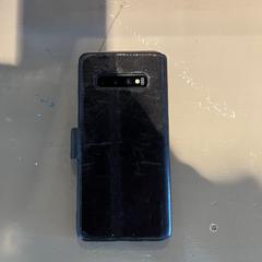 Samsung smartphone  Groene Samsung leer hoesje, como reportado por Watertaxi Rotterdam utilizando o iLost