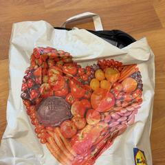 Táska, amint azt GVB az iLost segítségével jelentette.