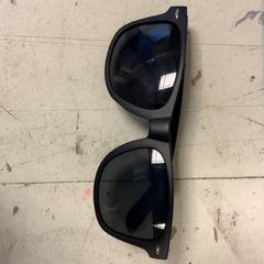 Gafas de sol, ha sido reportado por Artis con iLost