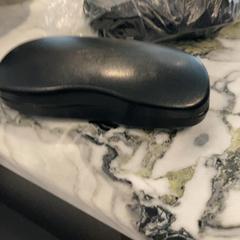 Estuche para lentes glasses, segundo informou Van der Valk Hotel Heerlen usando iLost