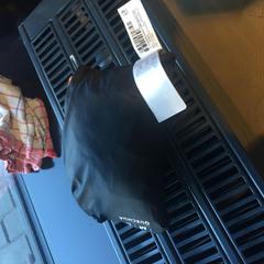 Bag, segons ha informat MEININGER Hotel Berlin East Side Gallary mitjançant iLost