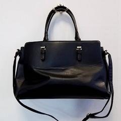 Poltsa, gisa salatu by Hermes Eindhoven iLost erabiliz