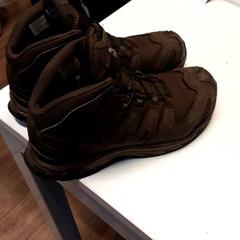 Topánka, ako bolo nahlásené Qbuzz ZHN pomocou iLost