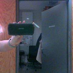 Music box Metall, plastic, as reported by MEININGER Hotel Innsbruck Zentrum using iLost