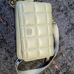 Taška, jak nahlášeno Connexxion Haarlem IJmond pomocí iLost