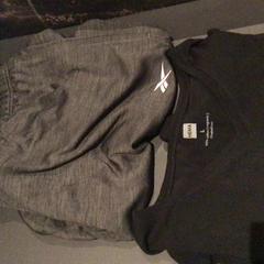 Pantalóns & Camisa, segundo informou Van der Valk Hotel Amsterdam Zuidas usando iLost