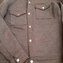 Jacket, as reported by Rotterdam The Hague Airport using iLost