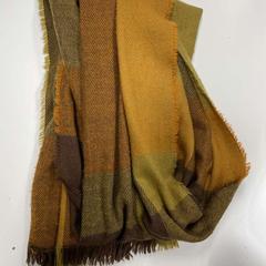 Skjerf Geblokte Sjaal, som rapportert av IKEA Amersfoort ved bruk av iLost