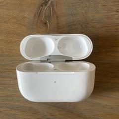 AirPods case, iLost-i jakinarazi zaion moduan