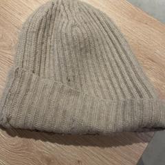 Beanie, amint azt Van der Valk Hotel Eindhoven - Best az iLost segítségével jelentette.