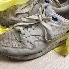 Buty, zgłoszono przez Diakonessenhuis Zeist przy użyciu iLost