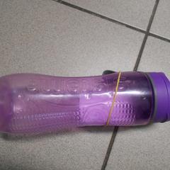 Botella para beber, segundo informou Regio Limburg - Leuven usando iLost