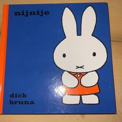 Book, as reported by Familie Resort Molenwaard using iLost