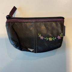 İLost kullanarak Gemeente Amsterdam - Bureau Gevonden Voorwerpen tarafından bildirildiği gibi Çanta