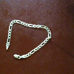 Zilveren armbandje, zgłoszono przez Apenheul przy użyciu iLost