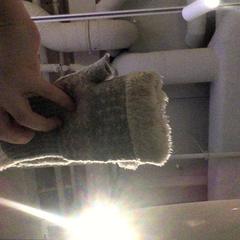 Hansker winter blue patterned, som rapportert av The Tire Station Hotel ved bruk av iLost