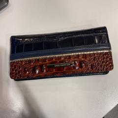 Portemonnee op naam van Hinson, USA، كما تم الإبلاغ عنه بواسطة Gemeente Amsterdam عبر iLost