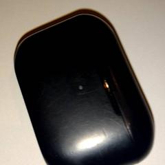 Airpods fodral, rapporterat av TivoliVredenburg med iLost