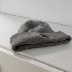 قبعة صغيرة، كما تم الإبلاغ عنه بواسطة IKEA Breda عبر iLost