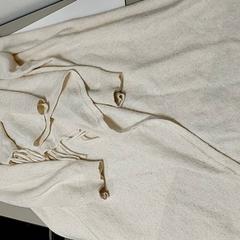 Kleding, a été signalé par Centraal magazijn utilisant iLost