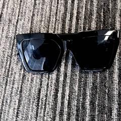 Sonnenbrille Zwart, gemeldet von Arriva Vechtdallijnen über iLost