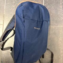 Ryggsäck BLAUW QUECHUA, rapporterat av Regio West-Vlaanderen med iLost