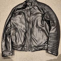 Bunda Zwart, jak nahlášeno Bibliotheek Neude (Utrecht) pomocí iLost