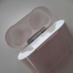 Töltő tok oplaaadcase, amint azt Regio Limburg - Leuven az iLost segítségével jelentette.