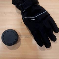 Gloves, as reported by Grand Hotel Amrath Kurhaus using iLost