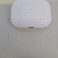 Airpods case, as reported by Transdev Gooi en Vechtstreek using iLost