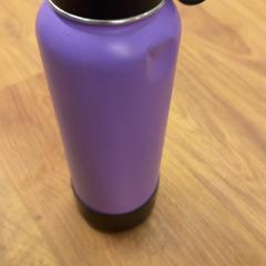 Ur botila Paars, gisa salatu by GVB iLost erabiliz