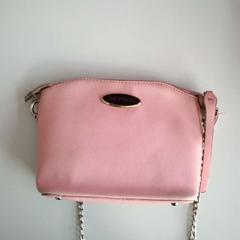 Bag, as reported by Twisto using iLost