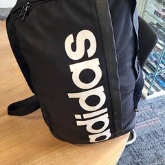 Zaino Zwart Adidas, come riportato da Connexxion Haarlem AML utilizzando iLost