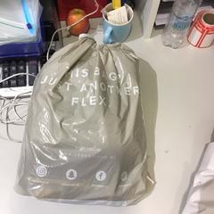 حقائب حمل وحقائب اليد، كما تم الإبلاغ عنه بواسطة U-OV Utrecht عبر iLost