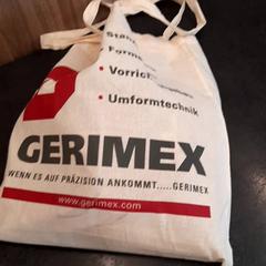 Táska, amint azt Rotterdam The Hague Airport az iLost segítségével jelentette.