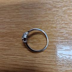 指輪 zilver(kleur) がiLostで Gemeente Geertruidenberg によって報告されました