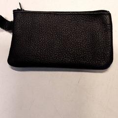 Plånbok Van Mastbergen, rapporterat av Qbuzz ZHN med iLost