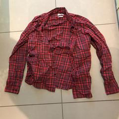 Chemise à carreaux rouge Jack ans Jones taille L, as reported by MEININGER Hotel Lyon Centre Berthelot using iLost