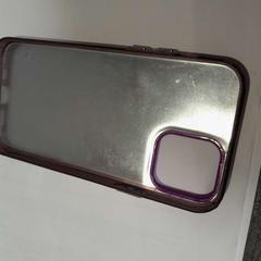 Okostelefon burkolat violette, amint azt TCL az iLost segítségével jelentette.